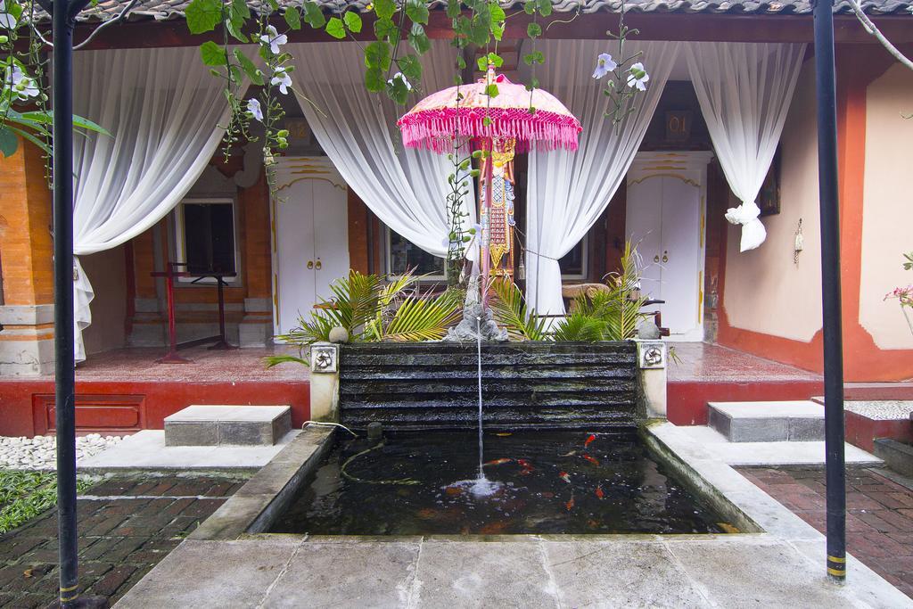 Puri Wisata Balinese Style Hotel スミニャック 部屋 写真